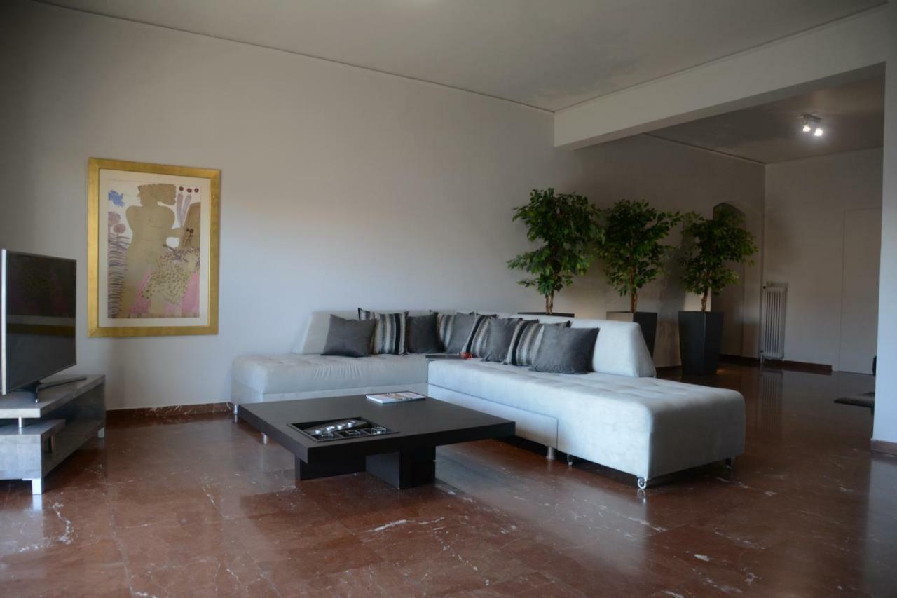 Modern & Classy Central Apartment Atene Esterno foto