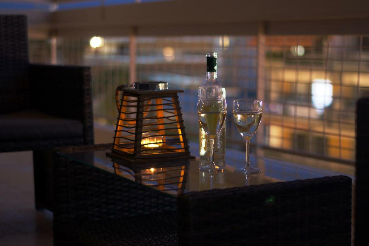 Modern & Classy Central Apartment Atene Esterno foto